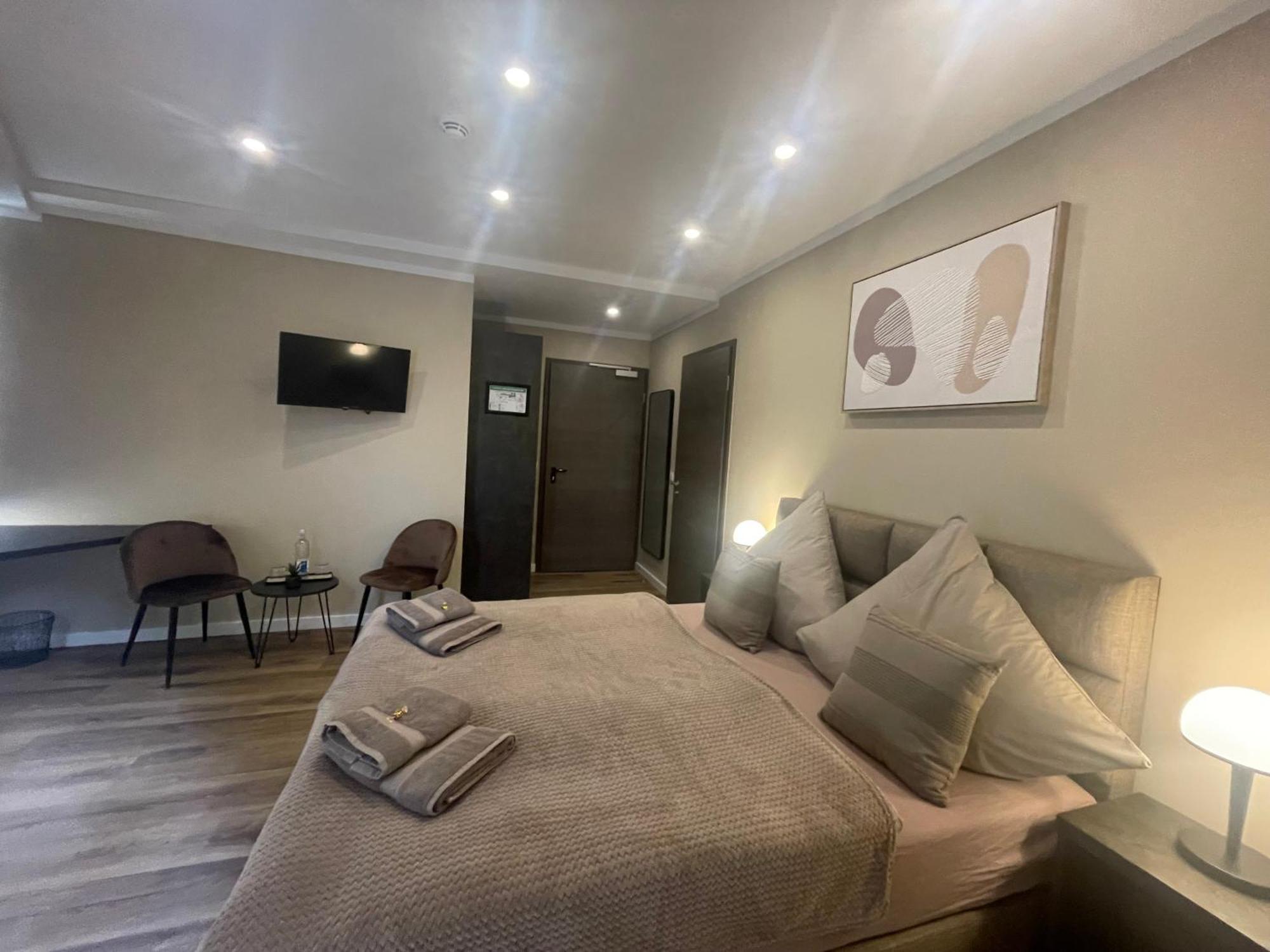 Stadtblick Hotel Бад Залцуфлен Стая снимка